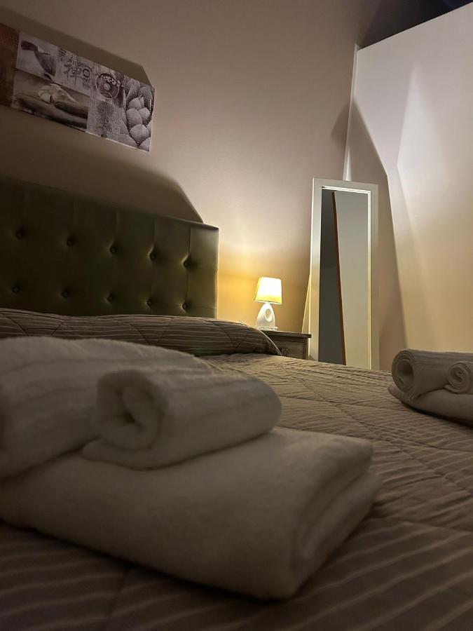 Lucia'S Rooms Syracuse Exterior photo