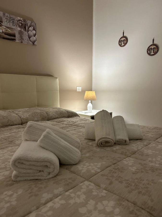 Lucia'S Rooms Syracuse Exterior photo